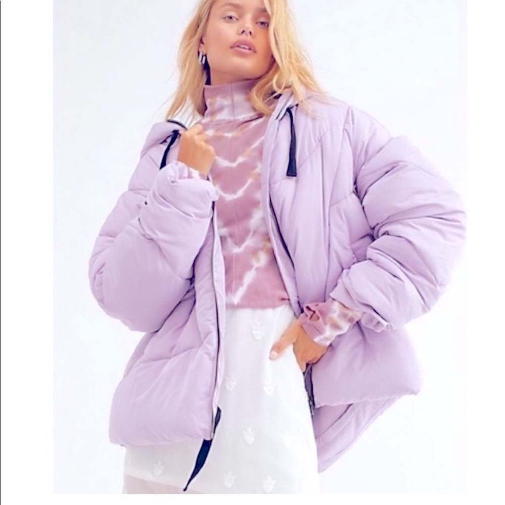 Brand new with tags oversized lilac puffer…